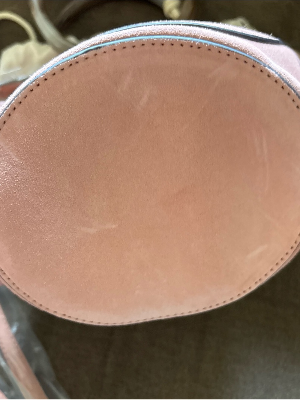 Banana Republic Suede Bucket Bag Tortoise Handles & Adjustable Shoulder Strap - Picture 4 of 10